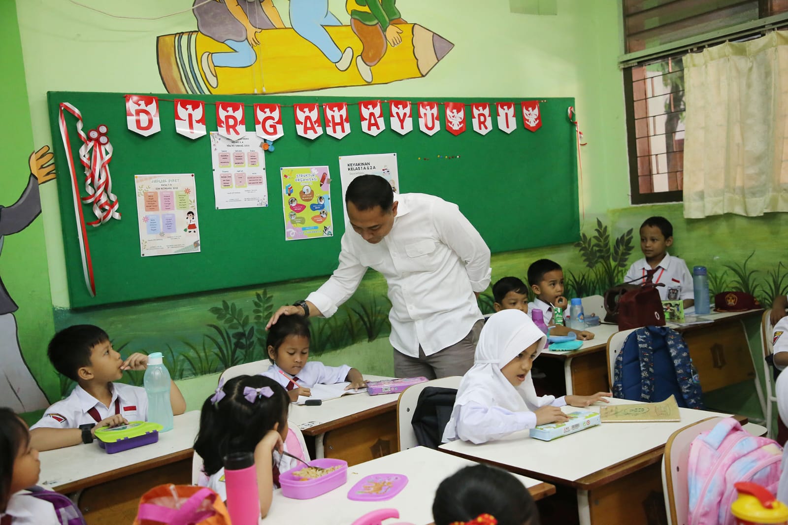 Antisipasi Gagal Ginjal Anak, Pemkot Surabaya Masifkan Supervisi Dinkes ke Jajanan Sekolah