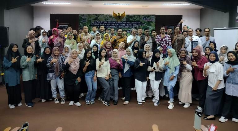 Manfaatkan DBHCHT, Disnaker Kabupaten Malang Gelar Pelatihan Digital Marketing  