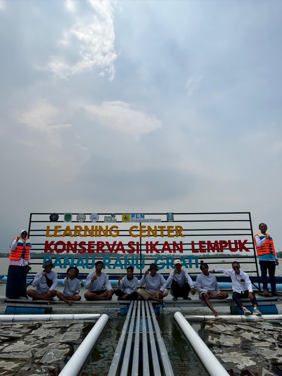 Ikan Lempuk Kembali Berlimpah, PLN Indonesia Power UBP Grati Perkuat Ekonomi Nelayan Ranu Grati