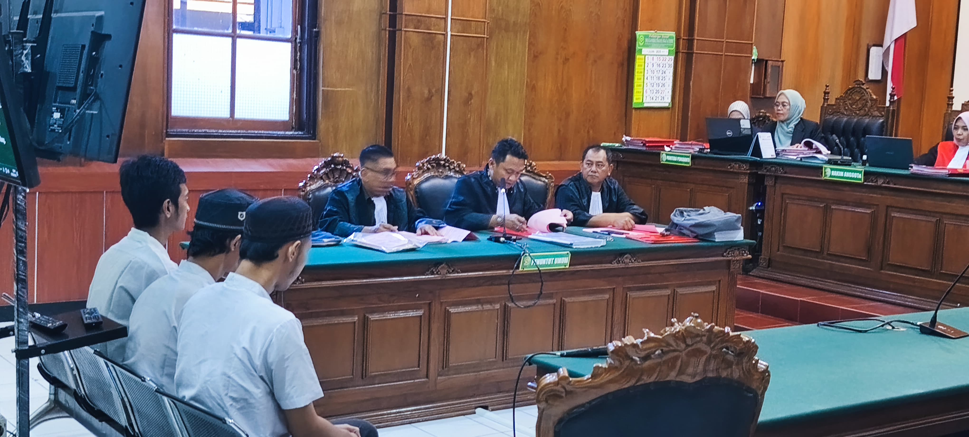 Untung Besar Jual Beli Narkoba Via WhatsApp Berujung Bui