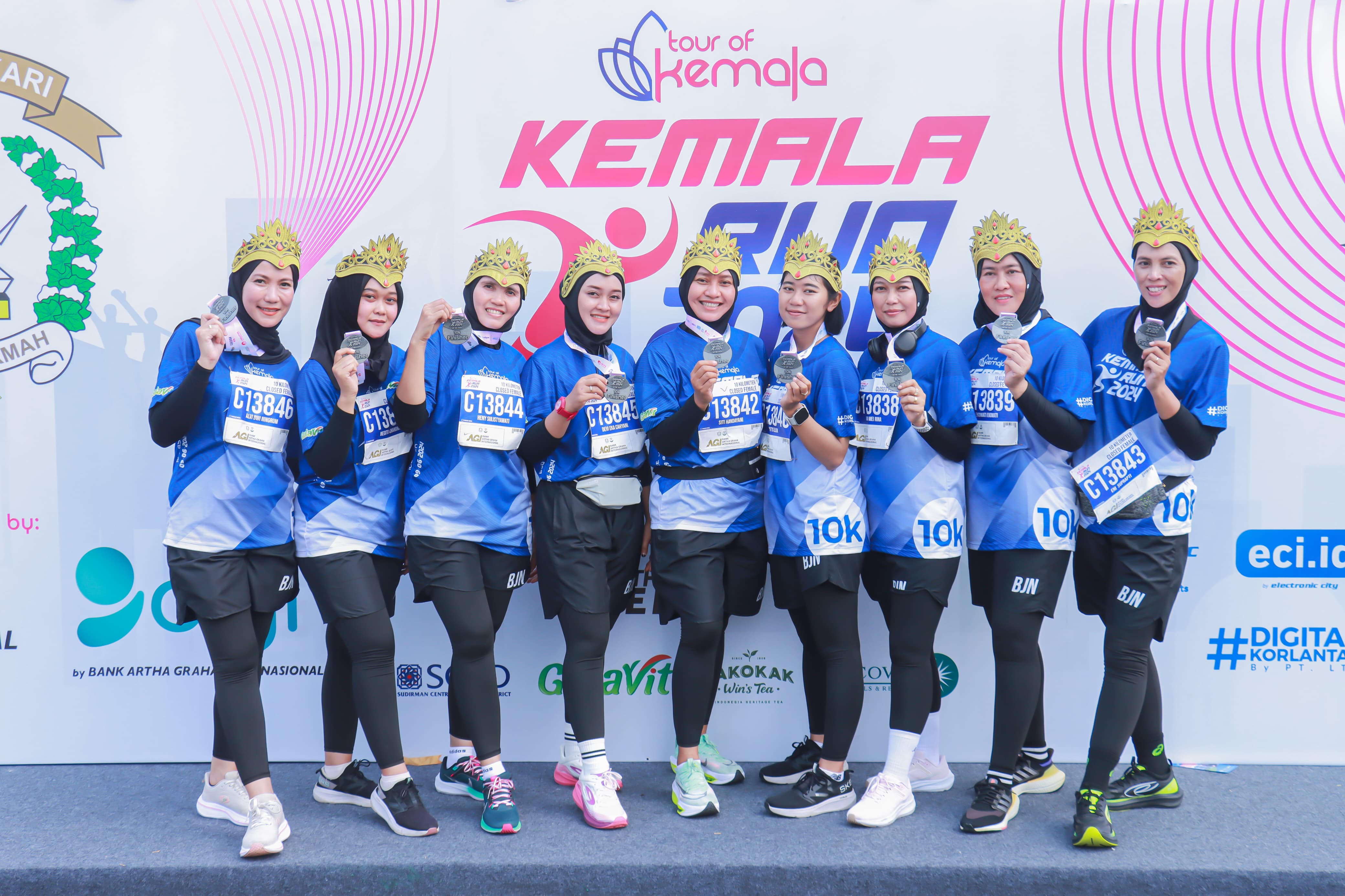 Kemala Run 2024, Bhayangkari Bojonegoro Perkenalkan Ikat Kepala Mliwis Putih