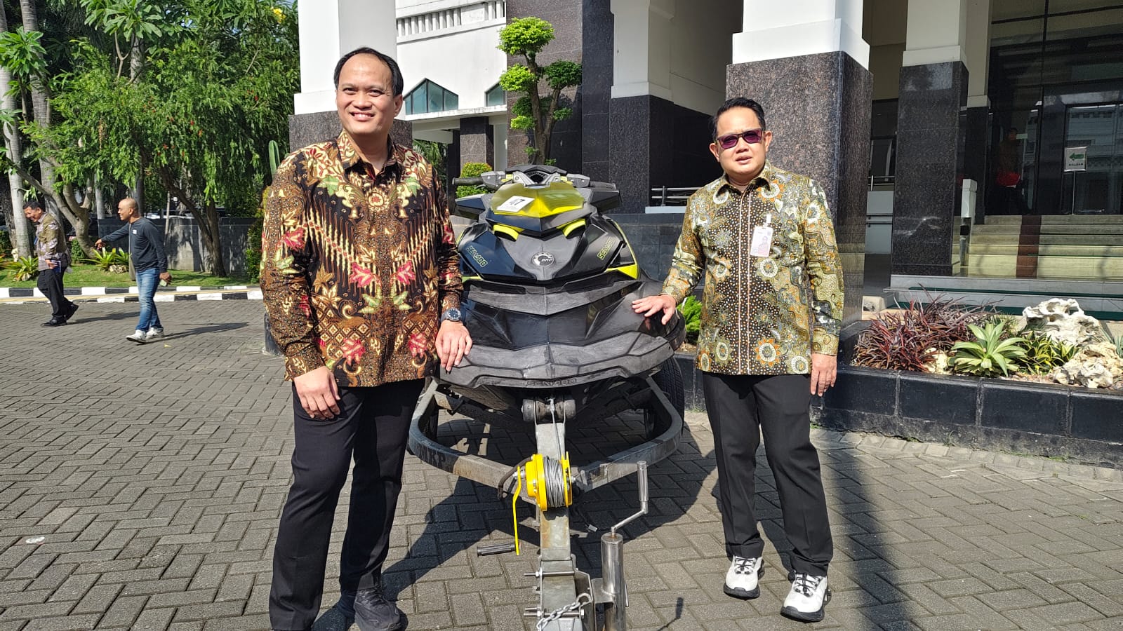 KPK Hibahkan Aset Rampasan ke Pemprov Jatim dan Pemkab Mojokerto