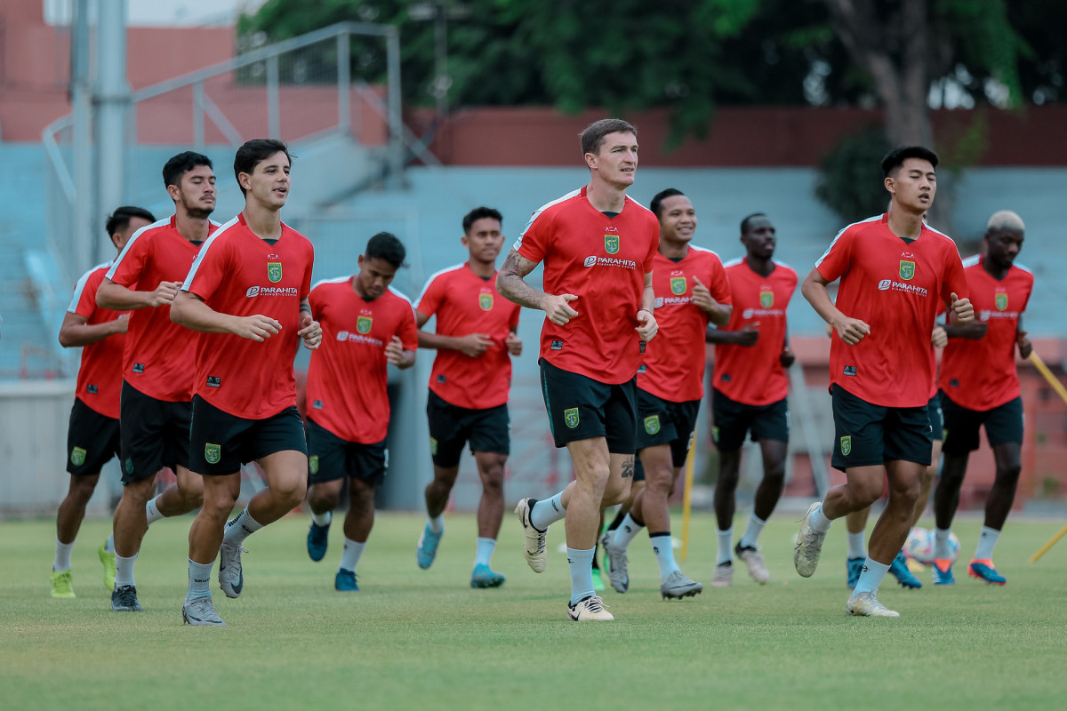 Prediksi Susunan Pemain Persebaya saat Hadapi PSM di GBT