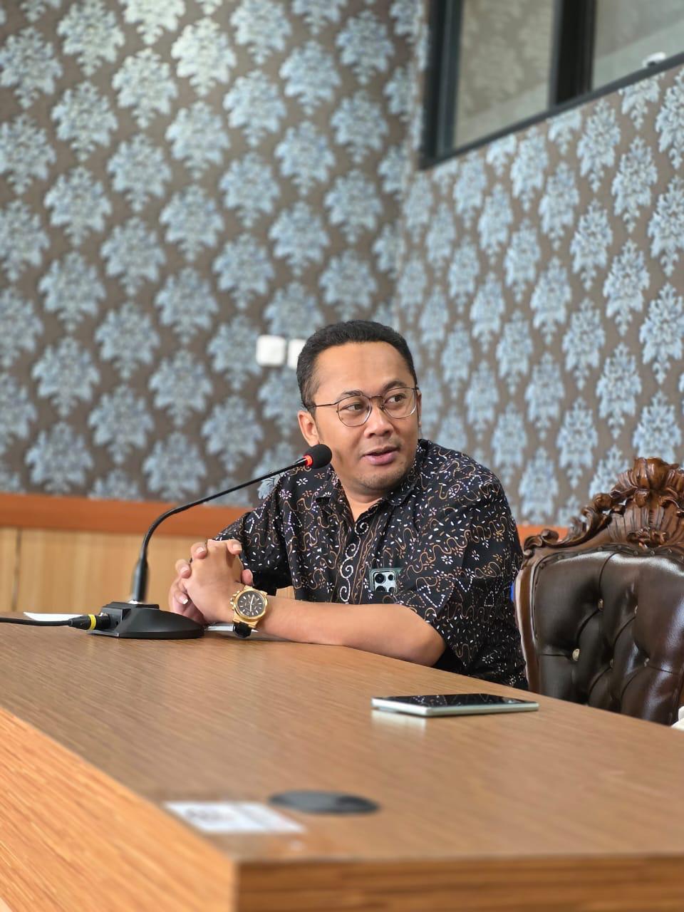 Pemkot Surabaya Dinilai Lamban Sikapi Parkir Liar, Ketua Komisi B Dorong Sistem Pengelolaan Parkir Dioptimalka