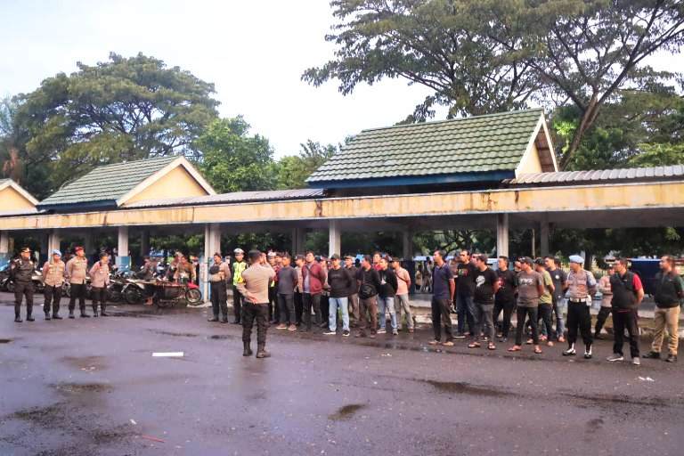 Nobar Timnas Indonesia vs Jepang di Kediri Kondusif, Sinergi Aparat dan Antusiasme Warga