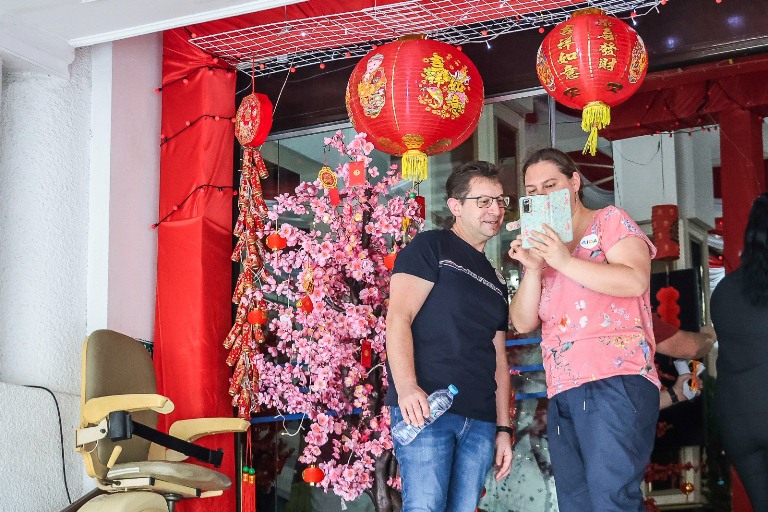 Ratusan Turis Kunjungi Kawasan Heritage, 18 Kapal Pesiar Internasional Dijadwalkan Kunjungi Surabaya Tahun ini