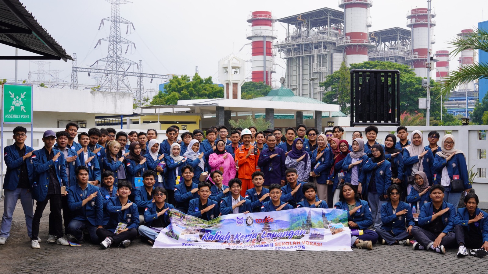 Sinergi Dunia Pendidikan dan Industri, UBP Grati Fasilitasi KKL Mahasiswa Undip