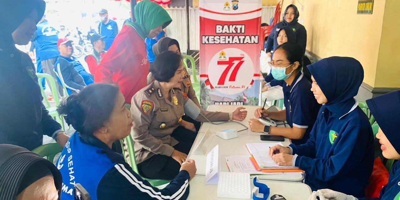 Rangkaian Hari Jadi Polwan ke-77, Polisi Wanita Polresta Malang Kota Gelar Bakti Kesehatan Gratis