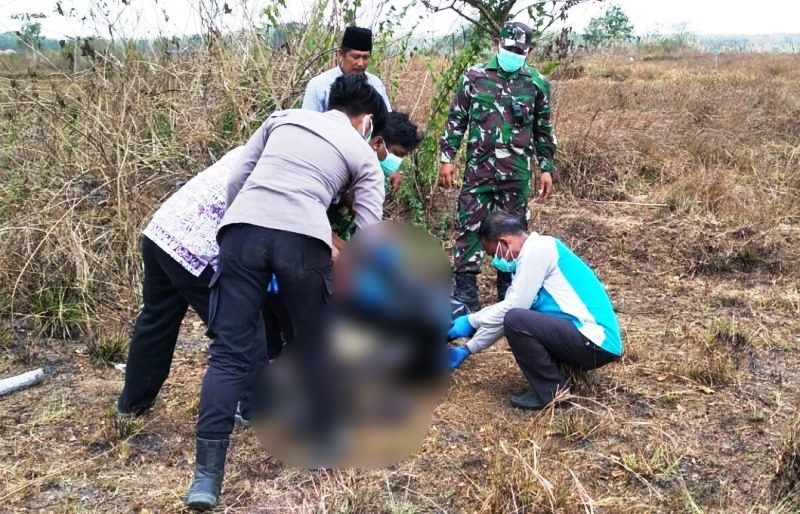 Jasad Pria Misterius Gegerkan Warga Desa Paypajung Madura