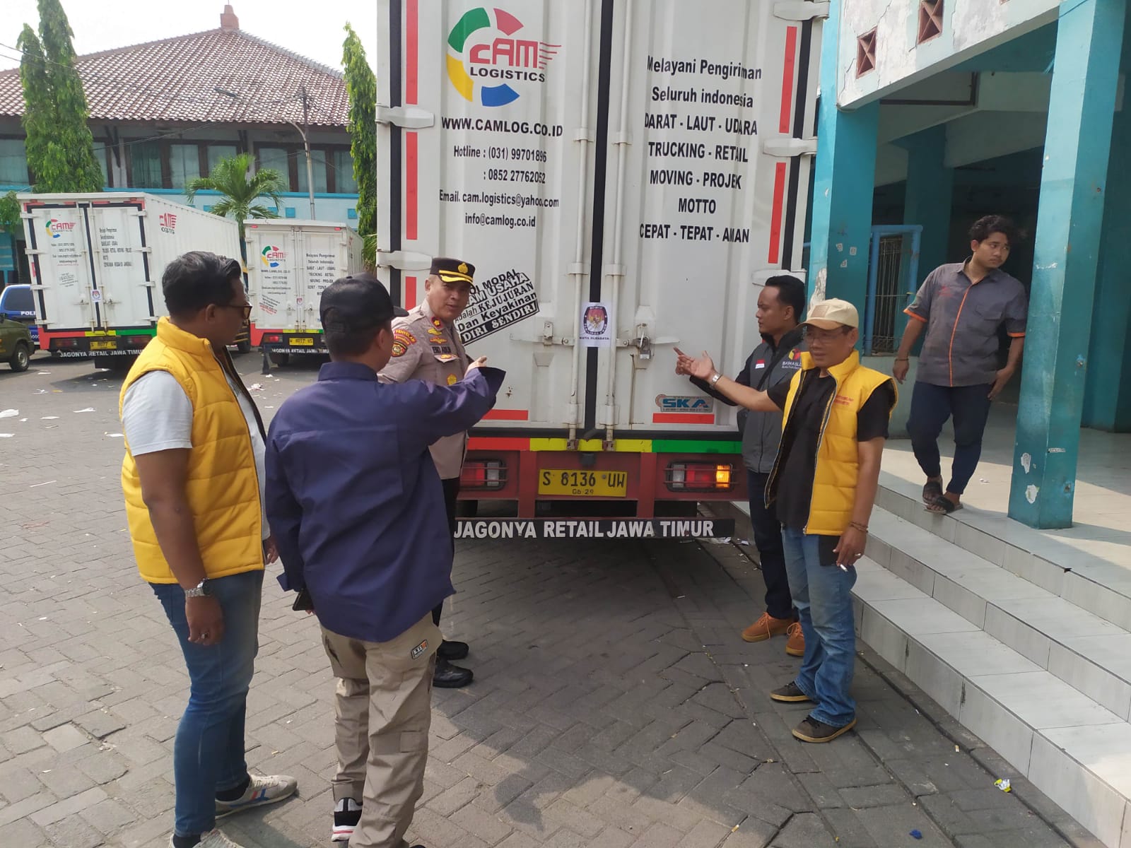 Polres Pelabuhan Tanjung Perak Kawal Pendistribusian Logistik Pilkada