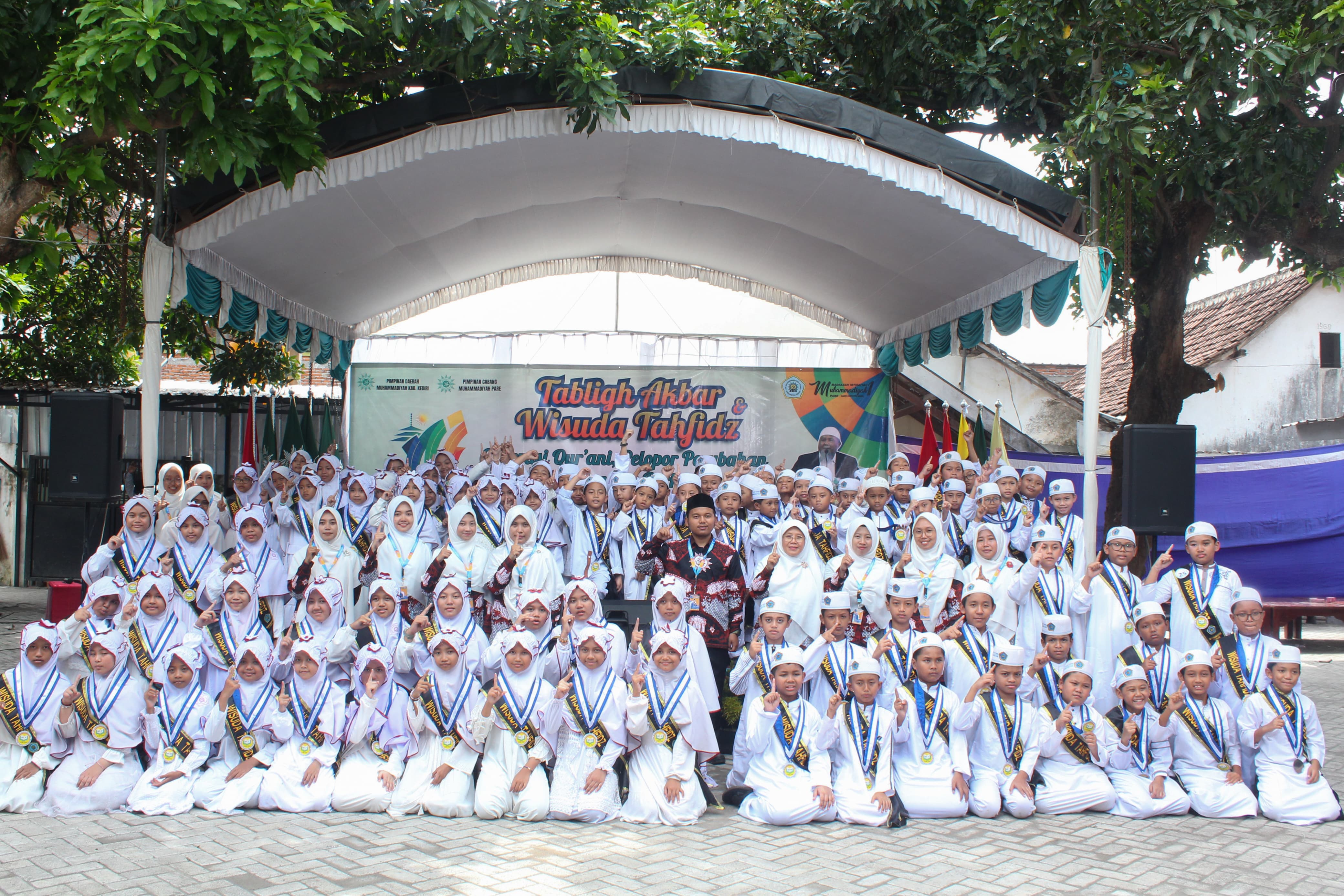 108 Siswa MIMsapa Diwisuda Tahfidz, Ada Dua ABK