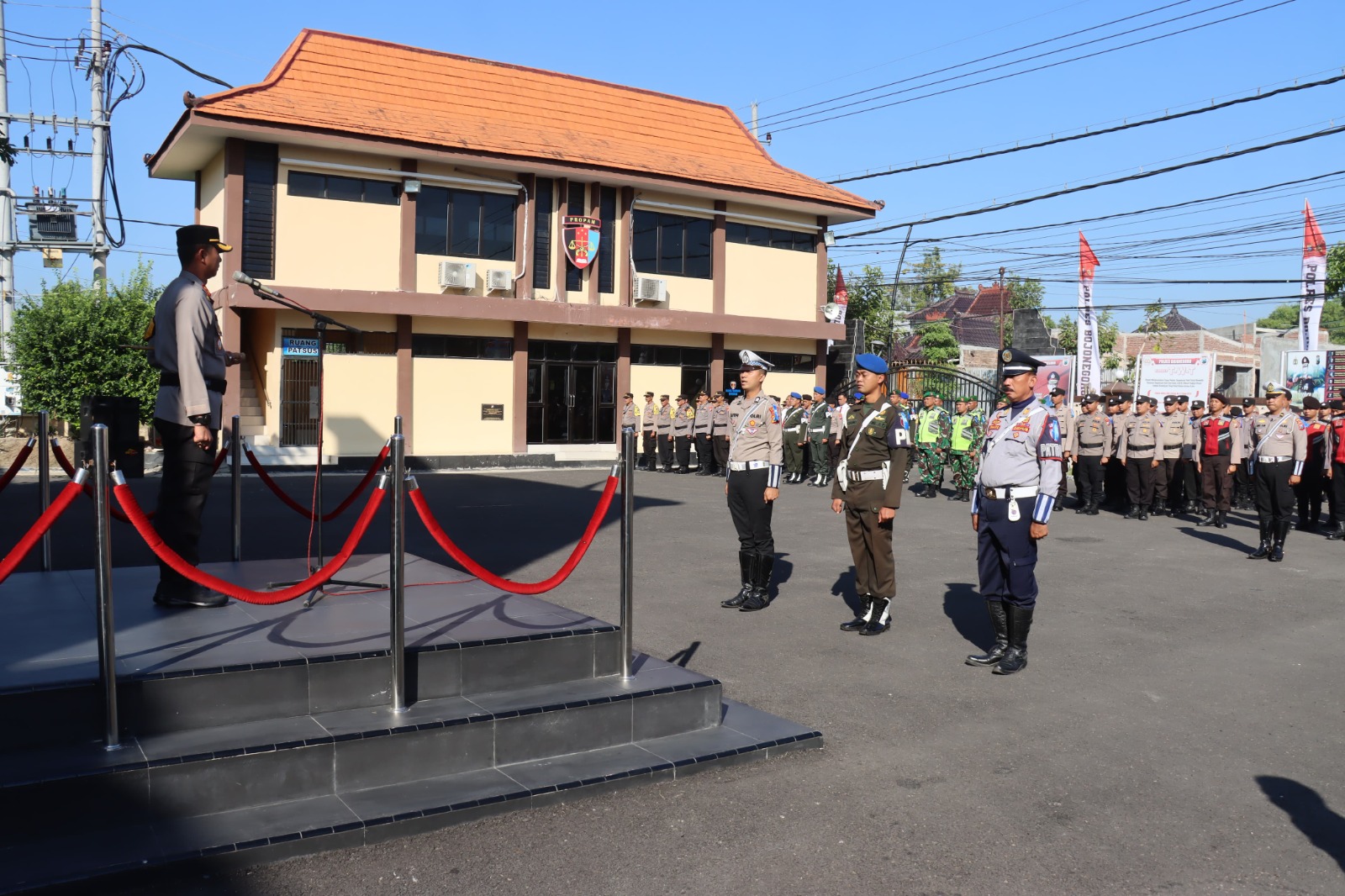 Kapolres Bojonegoro Pimpin Apel Gelar Pasukan Operasi Patuh Semeru 2024