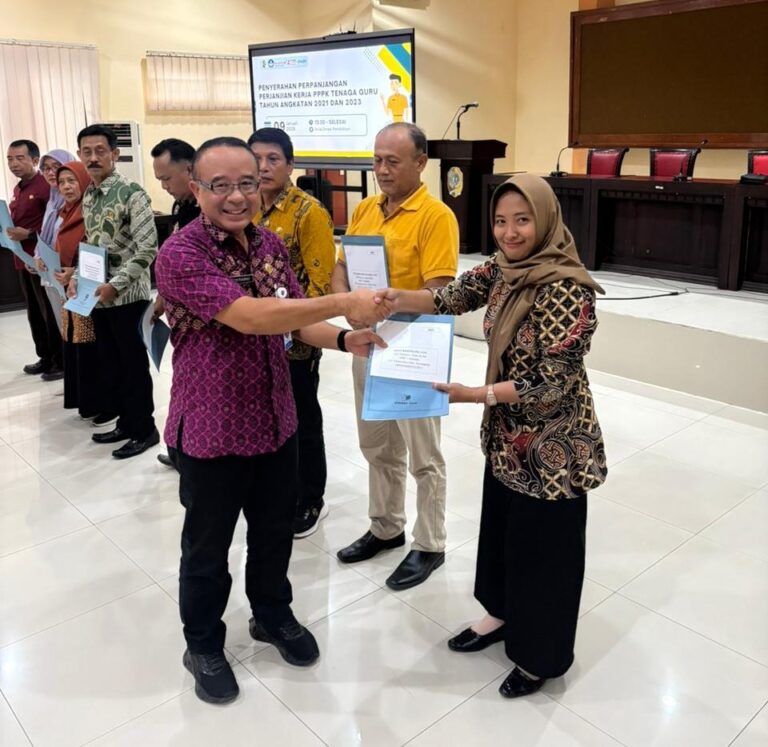 Perpanjangan Kontrak PPPK Diserahkan, Disdik Tulungagung Suntik Semangat Baru Guru SMP