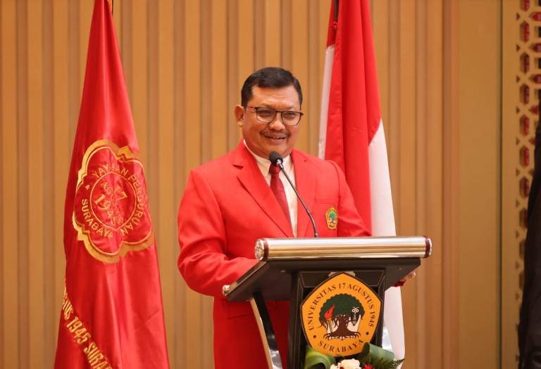 Rektor Untag Surabaya Raih Academic Leader 2024