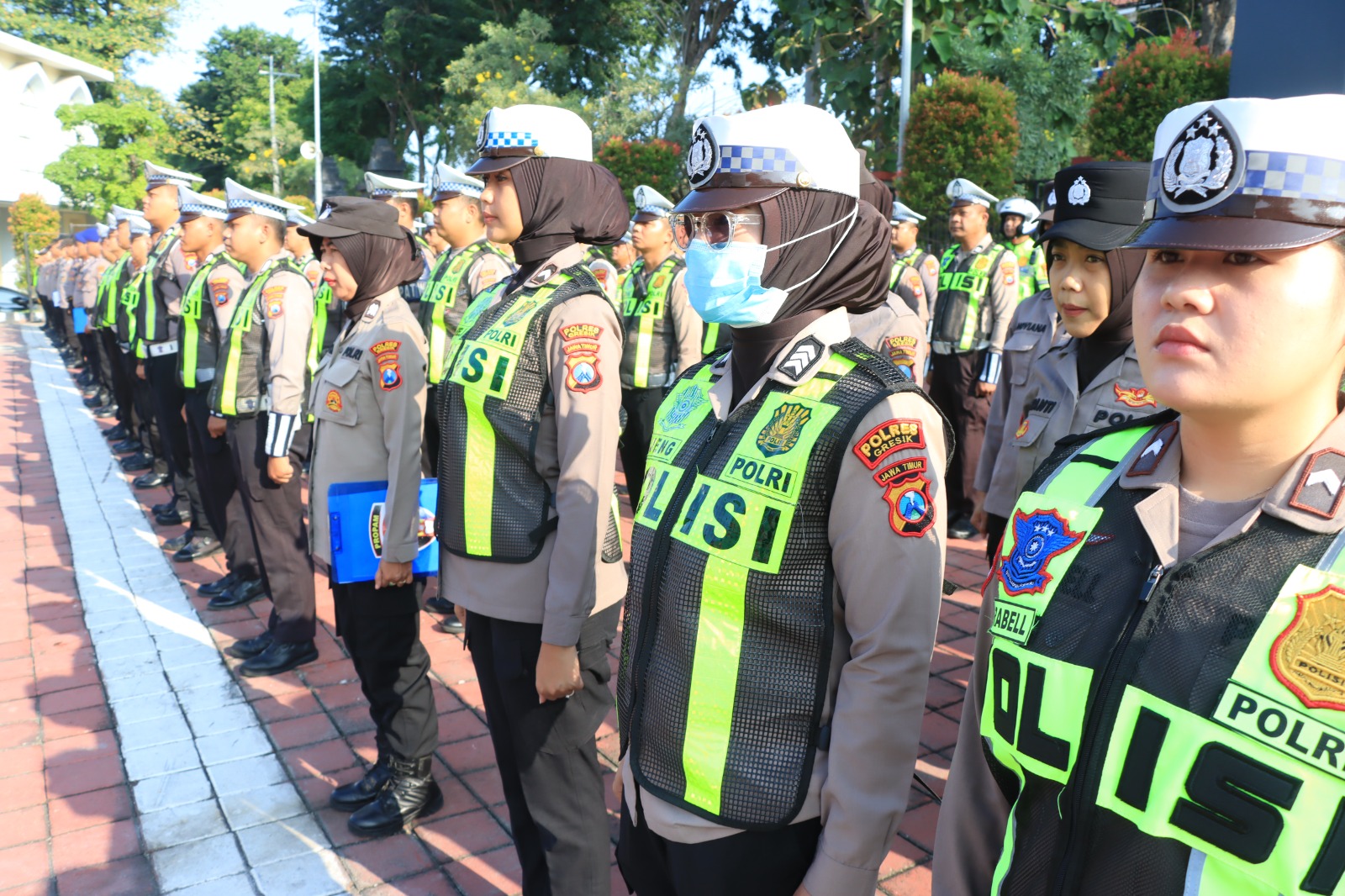 Kapolres Gresik Apresiasi Peringatan May Day di Stadion Gejos Berjalan Kondusif dan Humanis