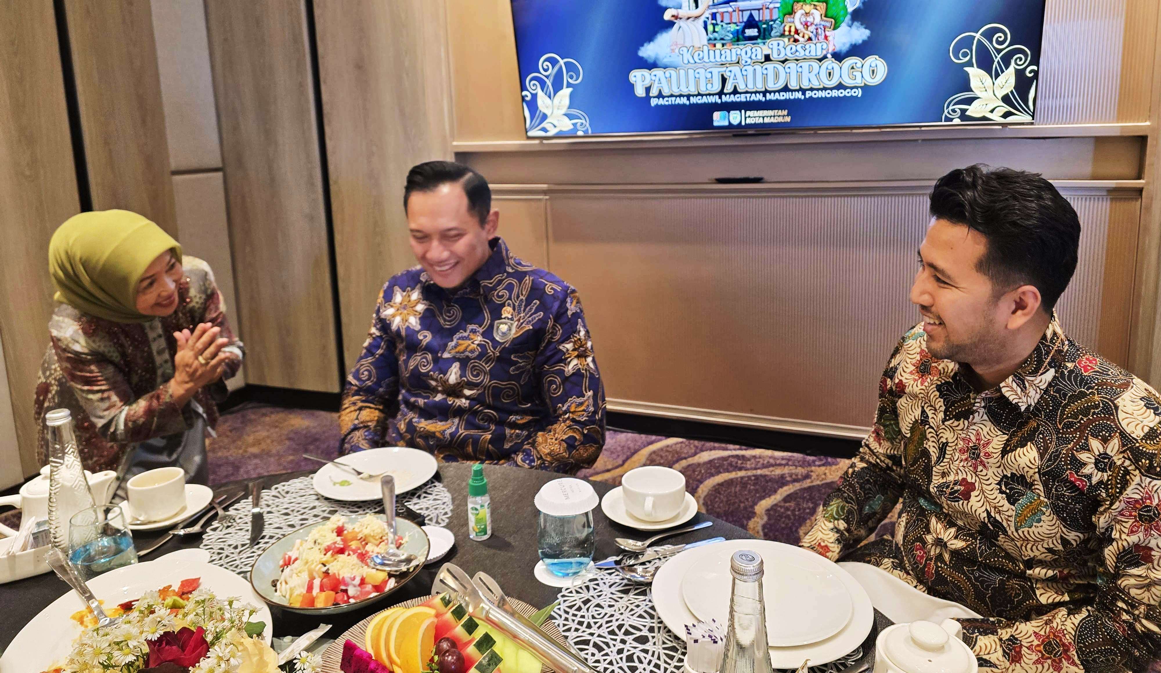 Wabup Lathifah dengan Menko AHY Bahas Jalan Tol Malang-Kepanjen