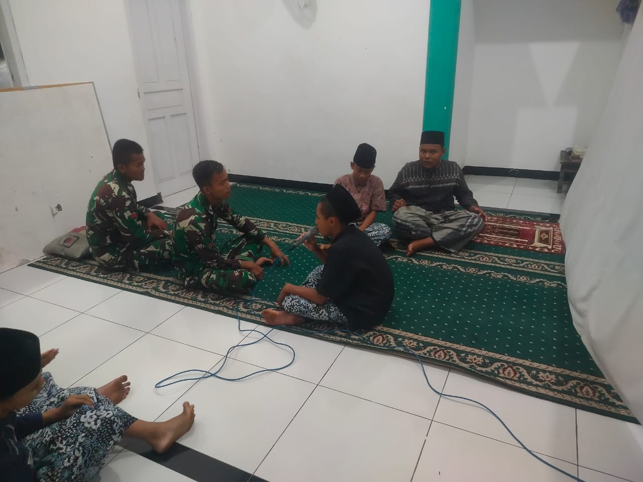 Sisi Humanis Satgas TMMD 126 Sidoarjo, Dekat dengan Anak-Anak Lewat Bimbingan Mengaji