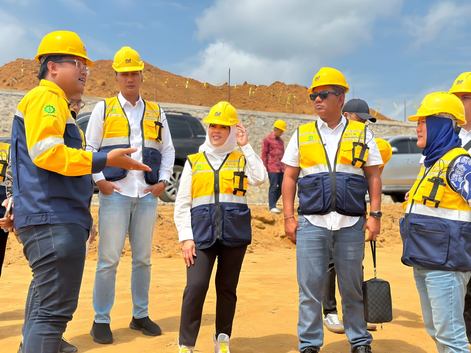 Kajati Jatim dan Tim JPN Lakukan Site Visit ke Lokasi Pembangunan PLTS di IKN