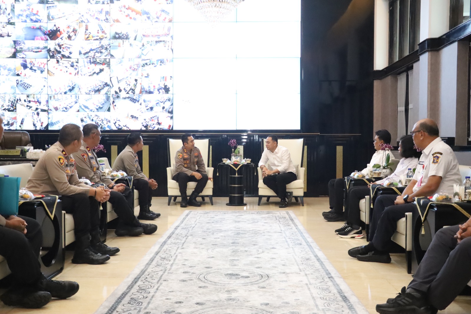 Perkuat Keamanan Kota, Walikota Eri Cahyadi dan Kapolres Pelabuhan Tanjung Perak Sepakati Kolaborasi Strategis