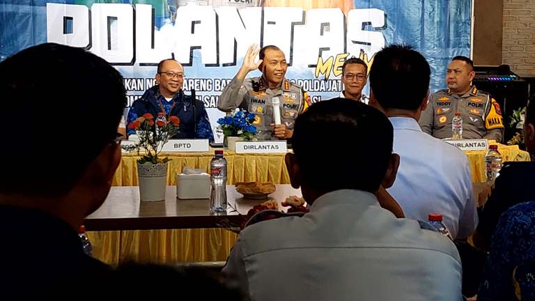 Cangkruk Bareng, Ditlantas Polda Jatim Ajak Pengusaha Transportasi Wujudkan Zero ODOL