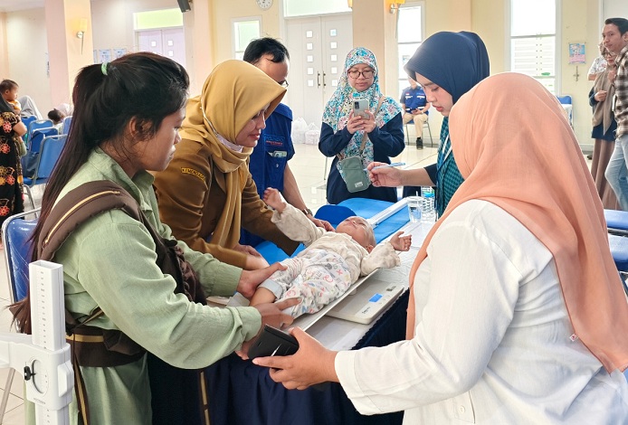 Dukung Pengentasan Stunting di Semampir, SPTP dan TPS Hadir dengan Pelita