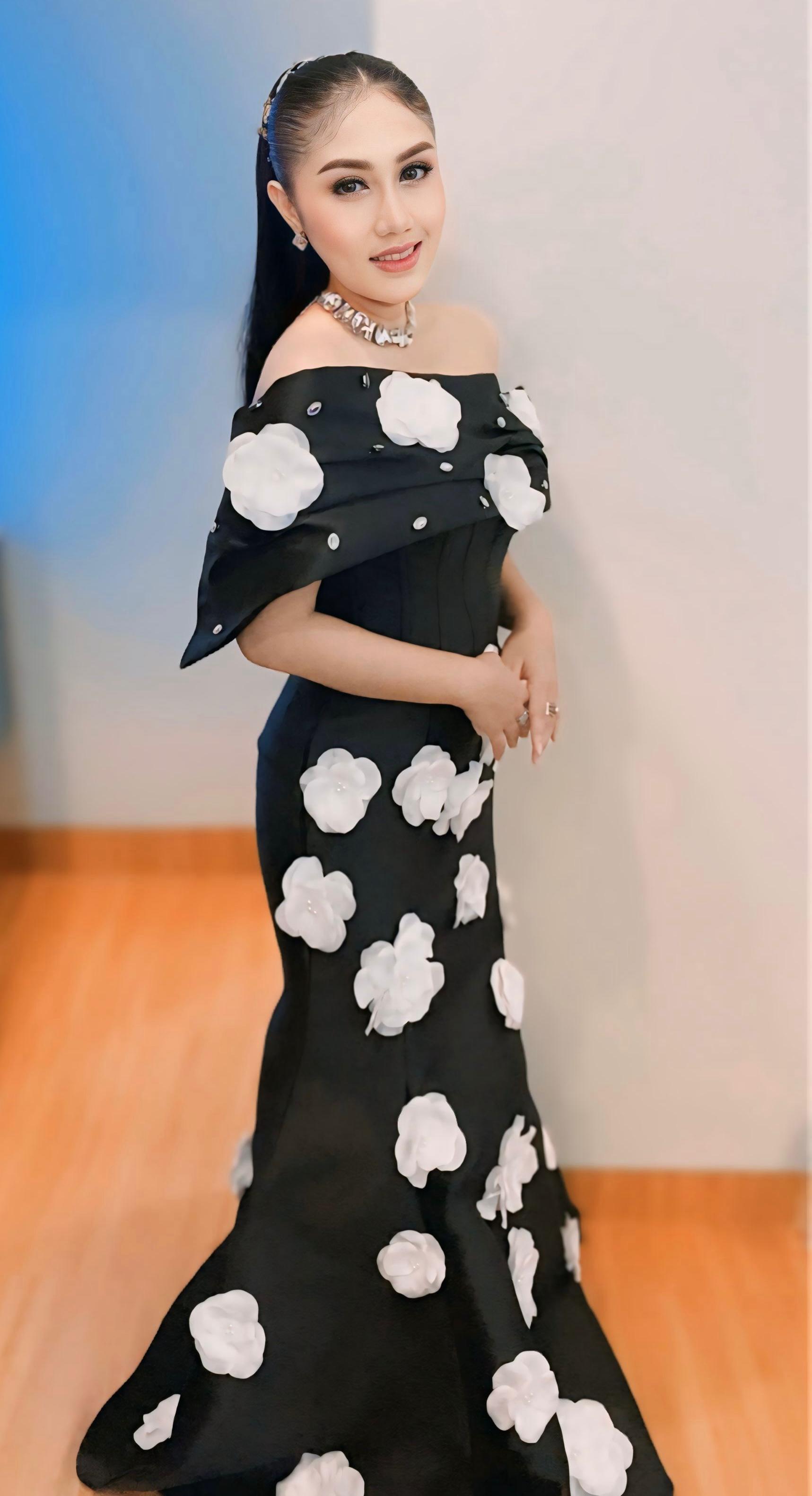 Mengenal Anjar Agustin, Konsisten Mengalunkan Seni dari Hati