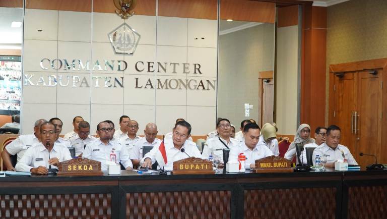 Bupati Lamongan Pimpin Leaders Brief Samakan Persepsi Hadapi Perubahan Pola Kerja