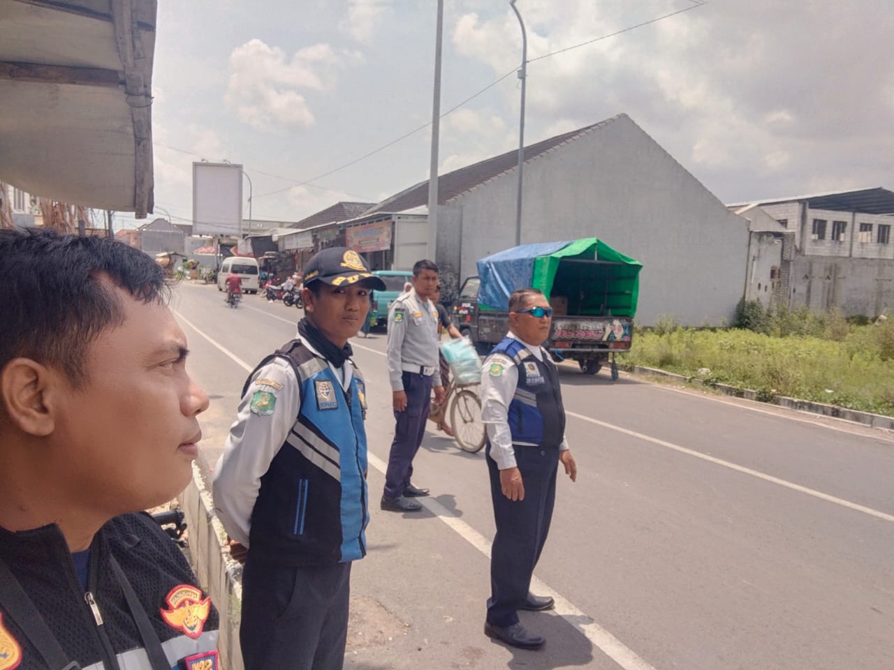 Disperkimhub sumenep Komitmen Tingkatkan Penjagaan di Titik Rawan Laka dan Macet