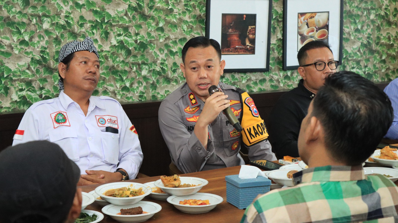 Silaturahmi Kapolres Gresik Bersama Ketua DPC SP/SB Gresik, Menjaga Kondusifitas dan Sinergitas