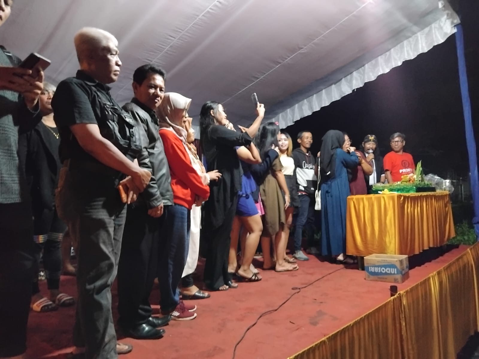 Grand Opening Party Cafe Rindu Mengusung Konsep Tamu adalah Raja