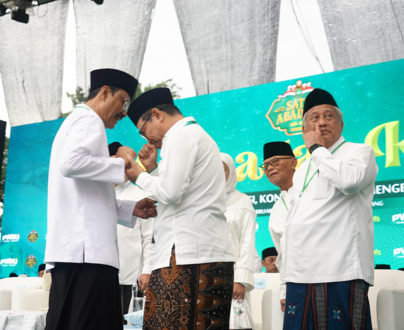 Peringati Satu Abad NU, Kakanwil Kemenag Jatim Hadiri Mujahadah Kubro di Malang