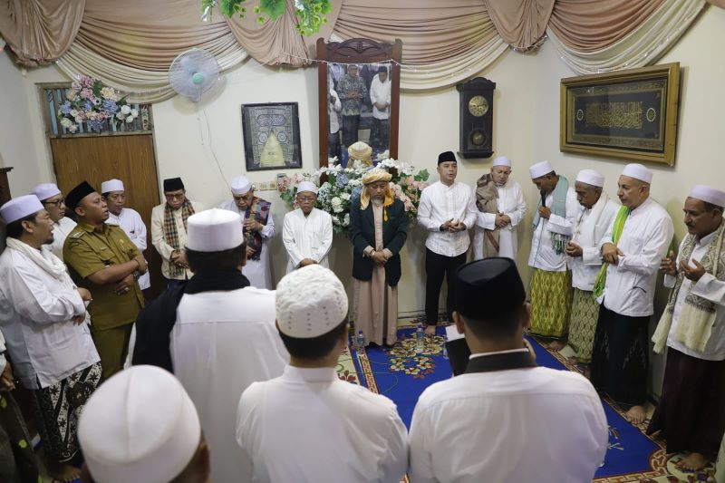 Pemkot Surabaya Gelar Selawat Bersama Ratusan Kiai dan Habaib