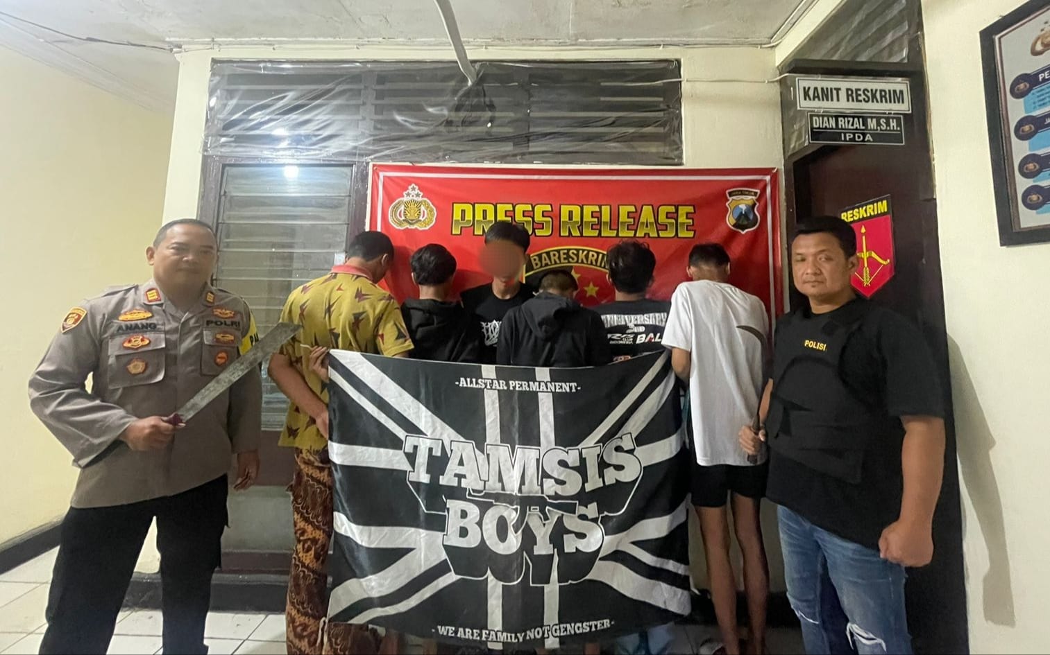 Keroyok Seorang Pemuda, Enam Anggota Gangster di Jombang Diringkus 