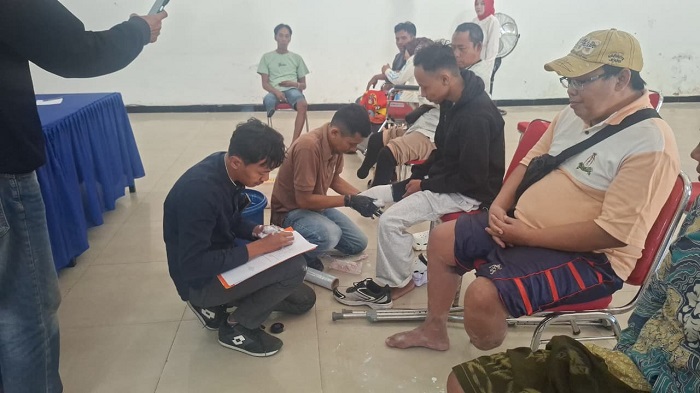 Enam Warga Sumenep Ikuti Pengukuran Kaki Palsu Program Bakti TNI AD