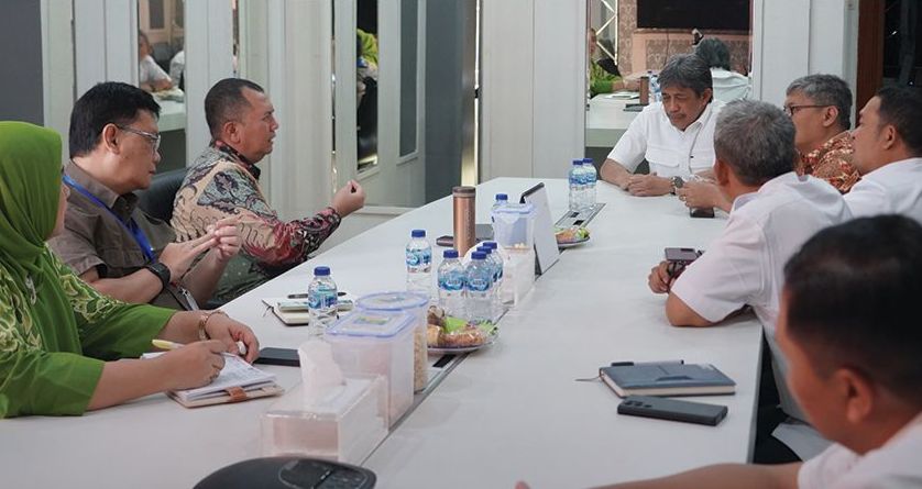 Kantah Surabaya I Ajak IPPAT Dukung Percepatan Sertifikasi Tanah Wakaf