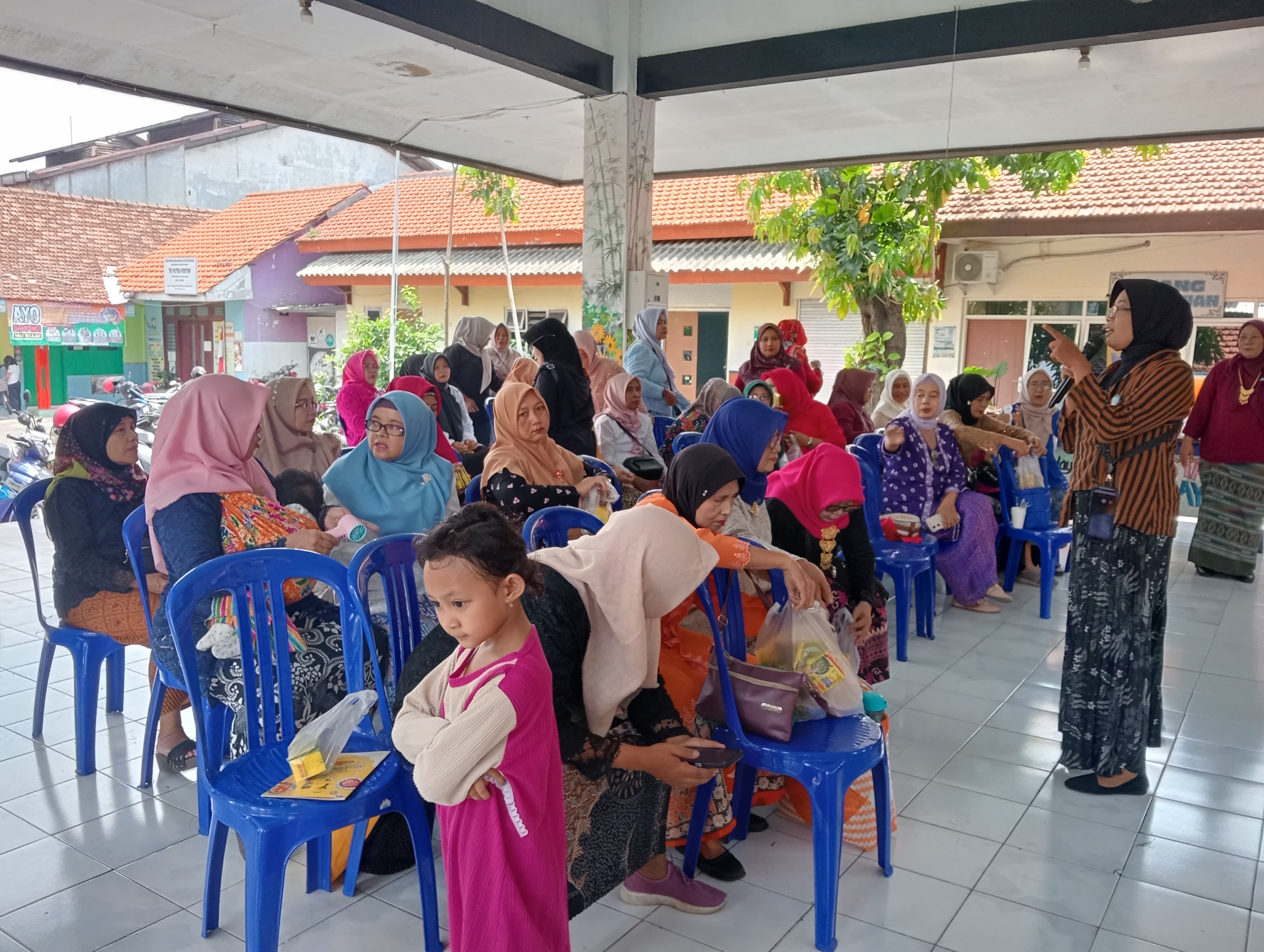 Semarakkan Hari Kartini, PKK Pagesangan Penuh Kreasi 