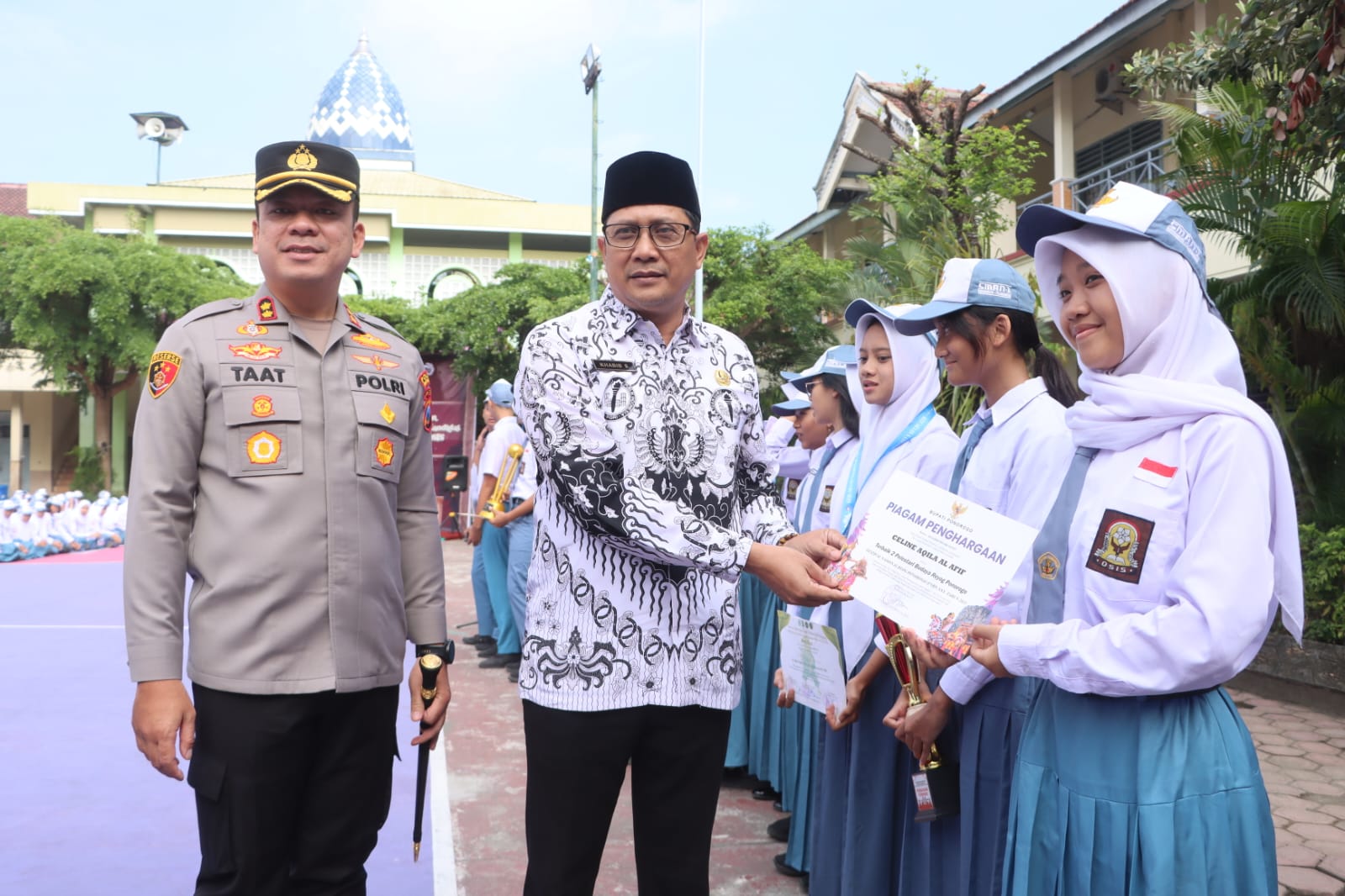Kapolres Tulungagung Jadi Guru Tamu di SMAN 1 Kedungwaru