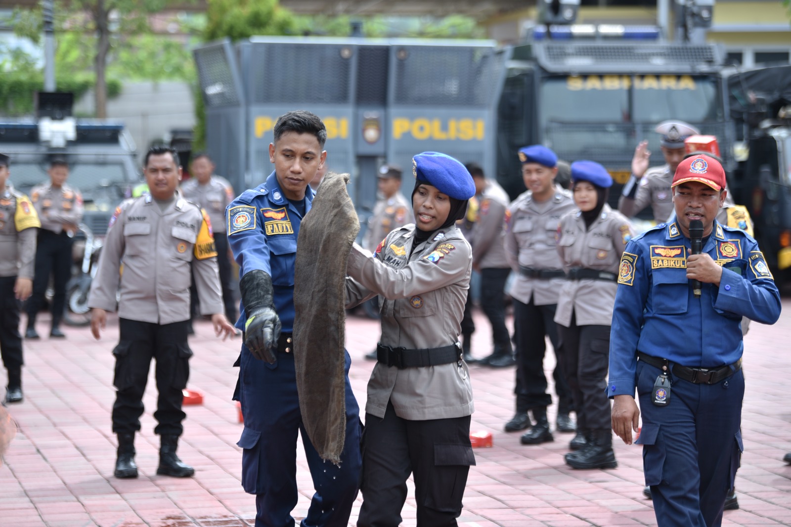 Polres Gresik Tingkatkan Skill Penyelamatan, Bhabinkamtibmas Dibekali Pelatihan Polisi Penolong