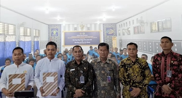 Menteri Imipas Memberikan Remisi Khusus Nyepi & Idulfitri Secara Virtual di Lapas Lamongan