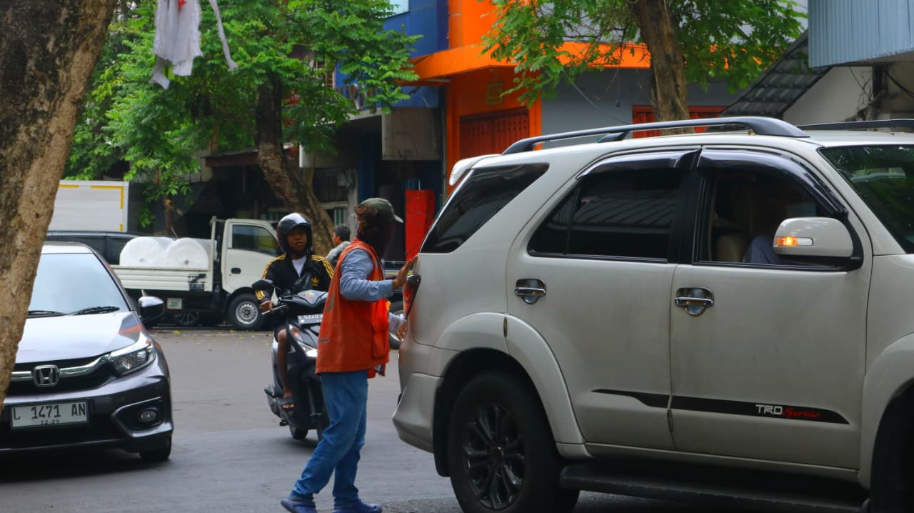 Target Retribusi Parkir Jauh dari Harapan, Surabaya Siapkan 750 CCTV untuk Awasi Potensi Parkir TJU Real-Time