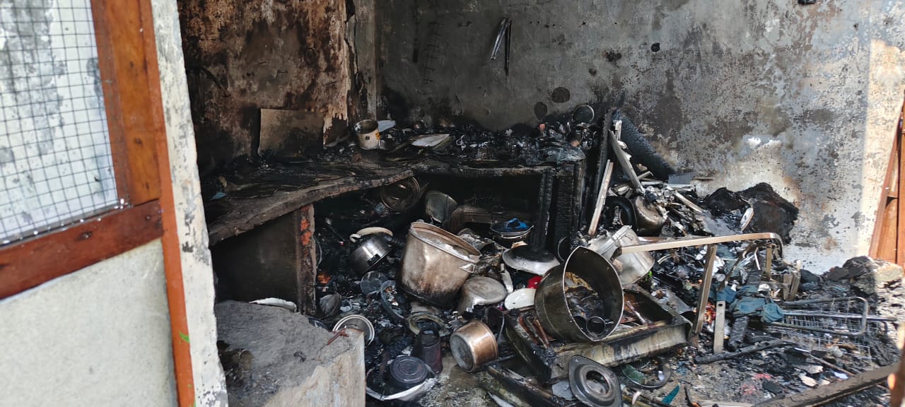 Rumah Kos Jalan Lamongan Dilalap Api