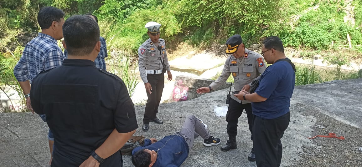 Diduga Bunuh Diri di Jembatan Tunggul Mas, Namun Tanpa Ceceran Darah