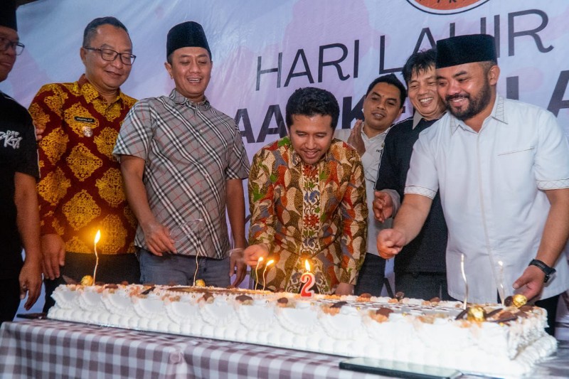 Hadiri Harlah Ke-2 PKDI di Gresik, Wagub Emil Dardak Ajak Kepala Desa Mandiri di Tengah Keterbatasan Fiskal