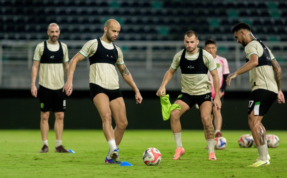 Malam Ini! Persebaya vs Madura United:  Masih Dibayangi Krisis Pemain 