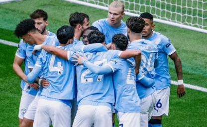 Manchester City Libas Burnley, Pep Guardiola Soroti Performa Gemilang Doku