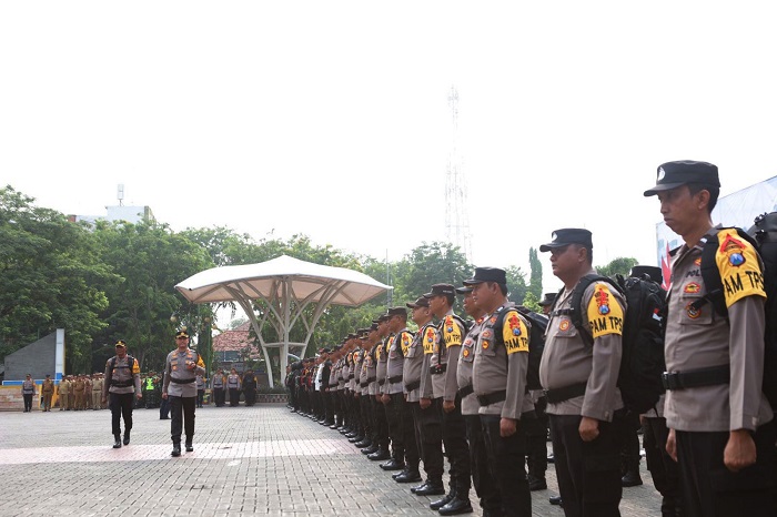 Tingkat Kerawanan Tinggi, 7.125 Personel Diterjunkan Amankan Pilkada di Lamongan