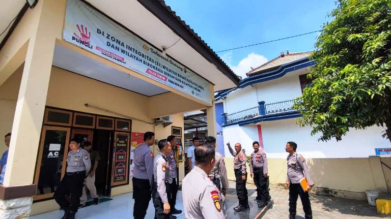 Tim Risk Assessment Polres Kediri Kota Kunjungi Tiga Polsek Jelang Natal dan Tahun Baru