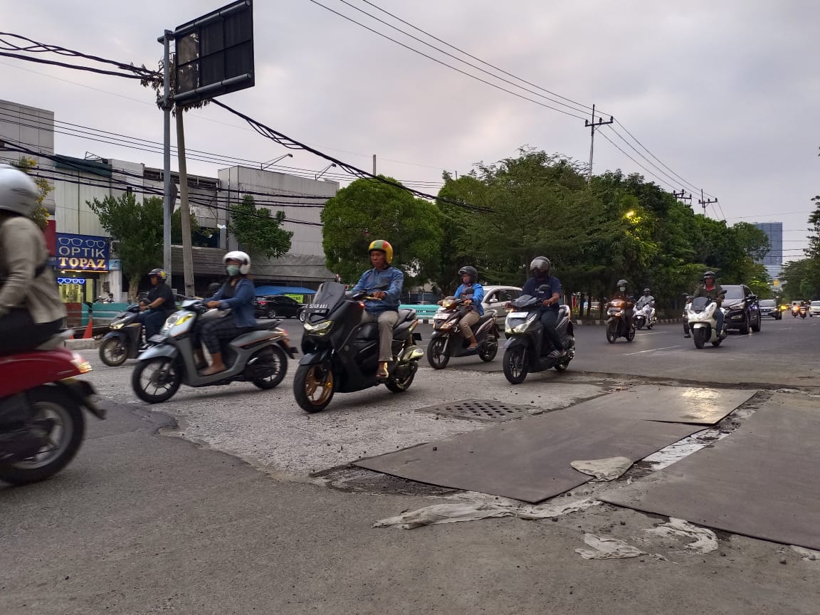 Bekas Galian Drainase Jalan Undaan Kulon Akhirnya Diaspal