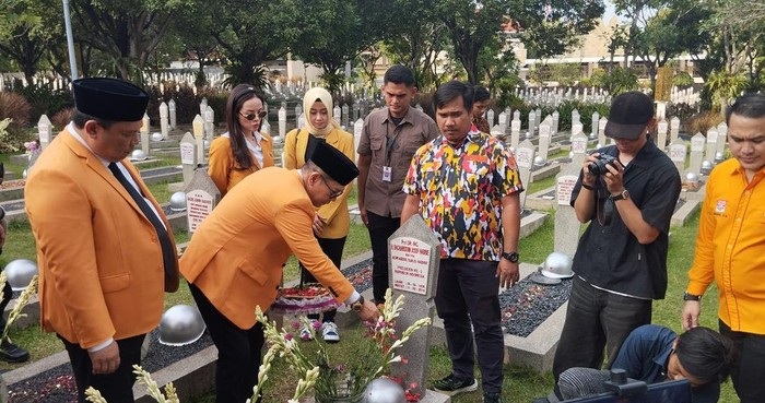 HUT Ke-65 MKGR: Ziarah TMP Kalibata, Adies Kadir Serukan Semangat Berkarya untuk Indonesia