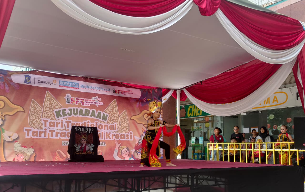 Ratusan Penari Tradisional Ramaikan SFF 2025, Peserta dari Kediri Unjuk Gigi
